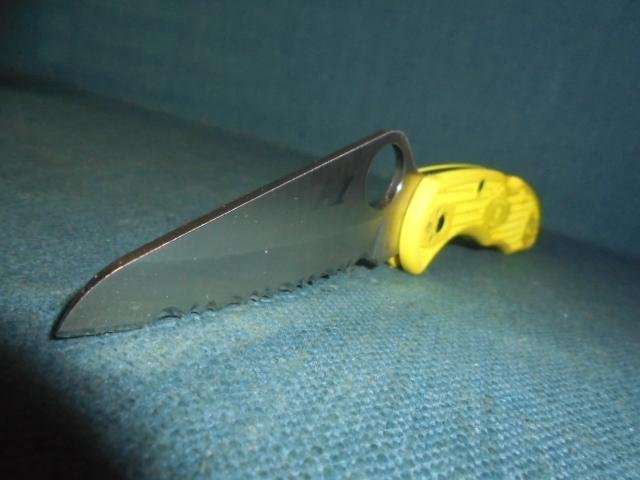 Spyderco Salt 2 Yellow Serrated Folder S/n 03160 — image 10