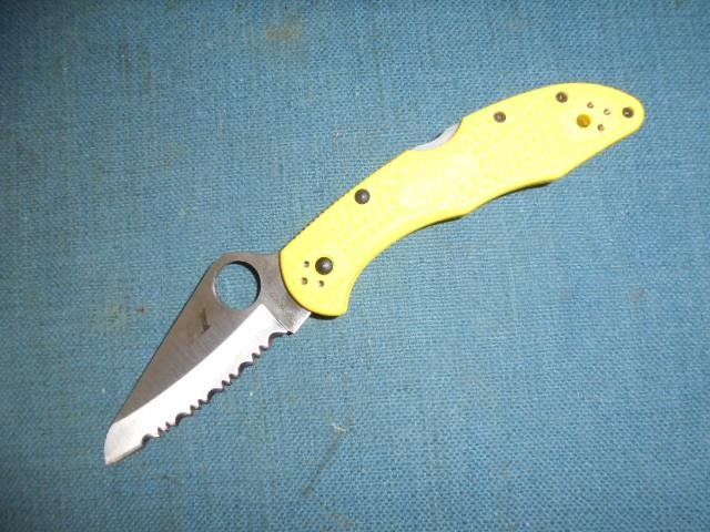 Spyderco Salt 2 Yellow Serrated Folder S/n 03160 — image 4