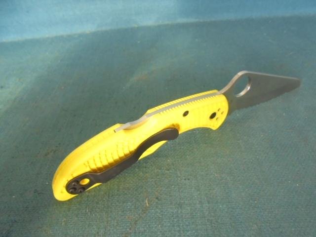 Spyderco Salt 2 Yellow Serrated Folder S/n 03160 — image 8