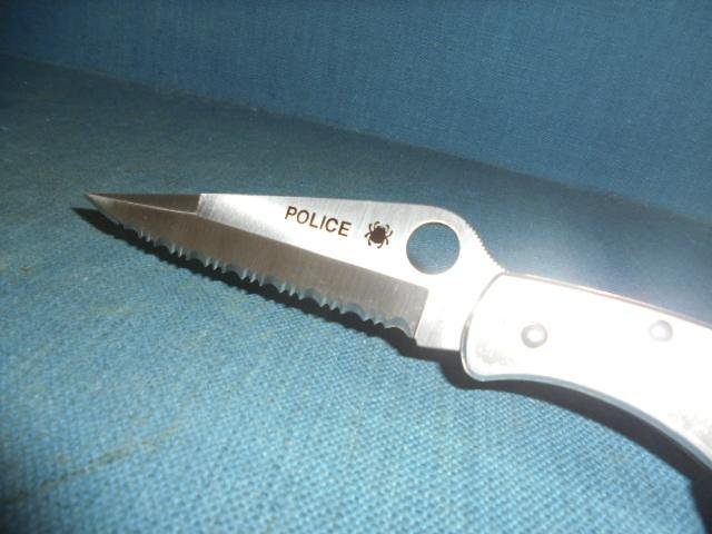 Two Spyderco Police Model Knives S/n 03164 — image 5