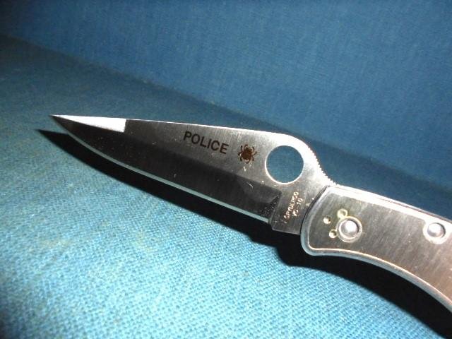 Two Spyderco Police Model Knives S/n 03164 — image 6