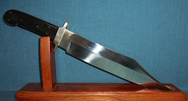 Large J. E. Middleton Bowie Knife S/n 03177 — image 4