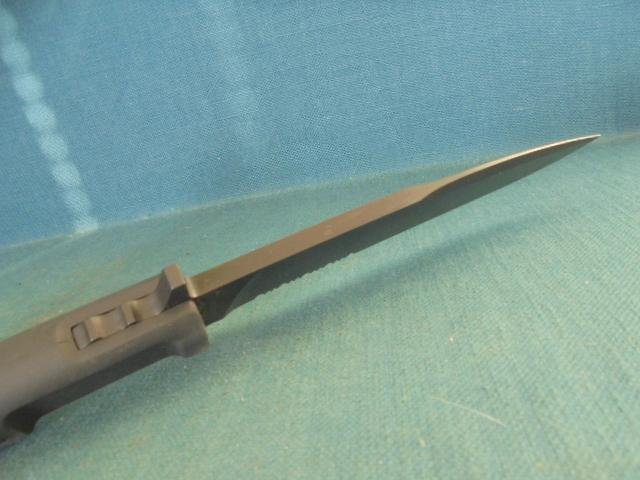Extrema Ratio Venom Combat Knife S/n 03204 — image 9
