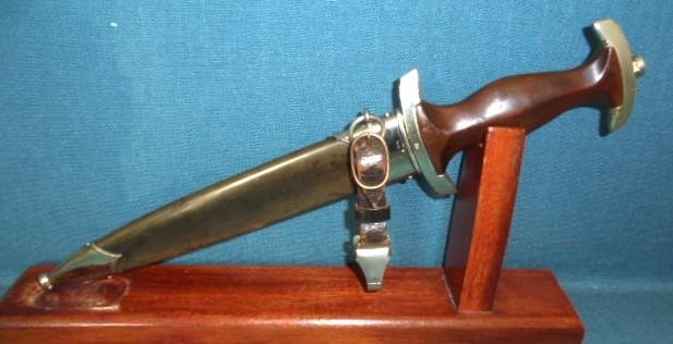 Early SA Dagger by Wingen Jr S/n 03258 — image 2