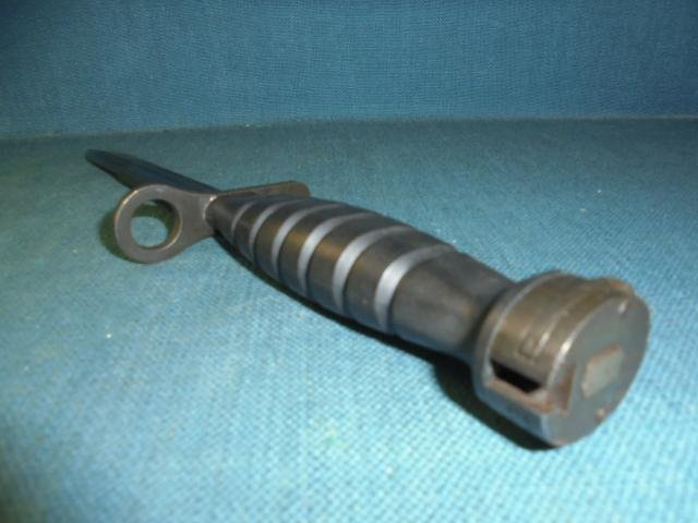 Rare U.S. M4 Bayonet with Rubber Grip S/n 03260 — image 8