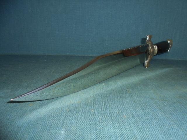 Huge J.E.Middleton Bowie Knife S/n 03272 — image 8