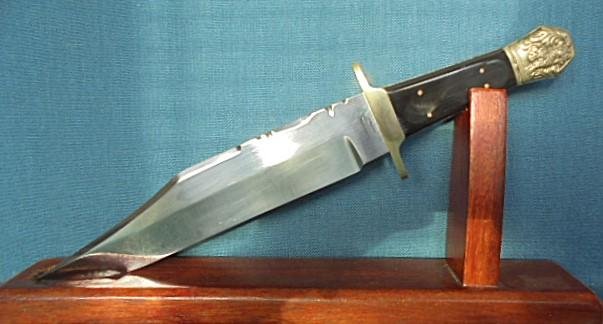 Large R.R.Middleton Bowie Knife S/n 03270 — image 3