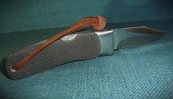 Vintage SOG Stringray Folding Knife S/n 03278 — image 2
