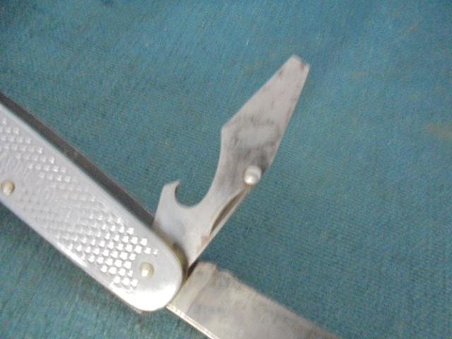 WW11 U.S.M.C. 4 Bladed Utility Knife S/n 03277 — image 5