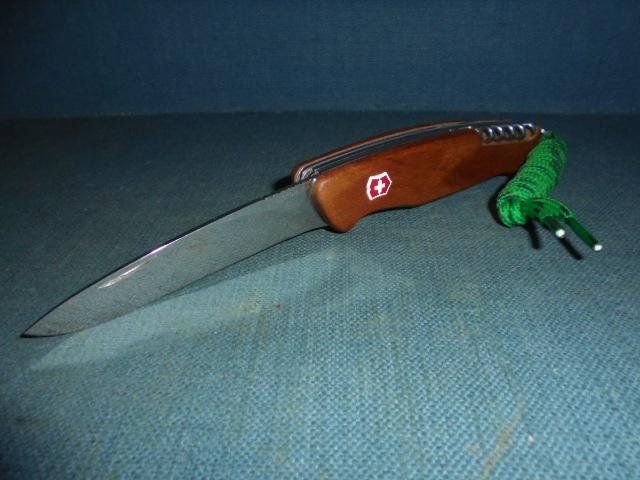 Victorinox Ranger Wood locking Knife S/n 03287 — image 3