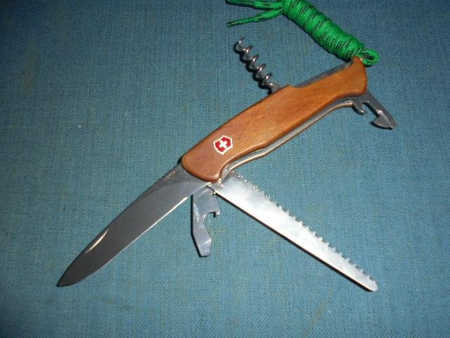 Victorinox Ranger Wood locking Knife S/n 03287 — image 4