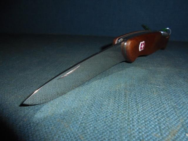 Victorinox Ranger Wood locking Knife S/n 03287 — image 7