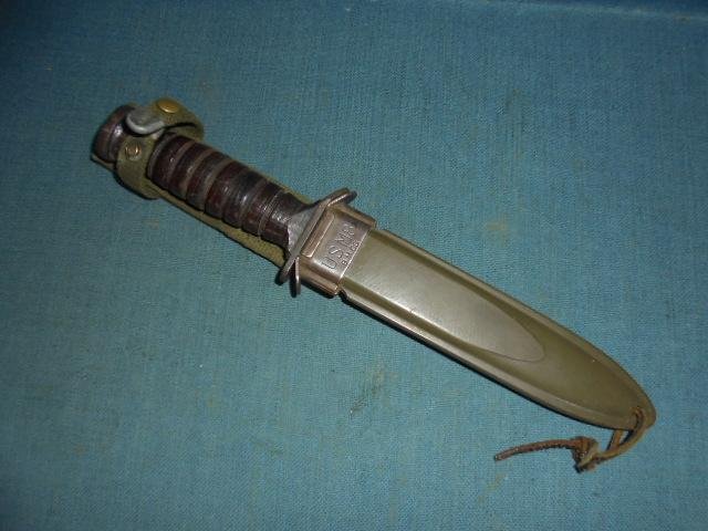 WW11 U.S. M3 FIGHTING KNIFE by Camillus S/n 03293 — image 2