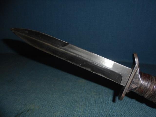 WW11 U.S. M3 FIGHTING KNIFE by Camillus S/n 03293 — image 6
