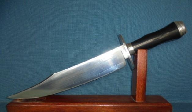 Huge Cold Steel Natchez Bowie S/n 03315 — image 3
