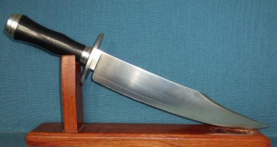 Huge Cold Steel Natchez Bowie S/n 03315 — image 4