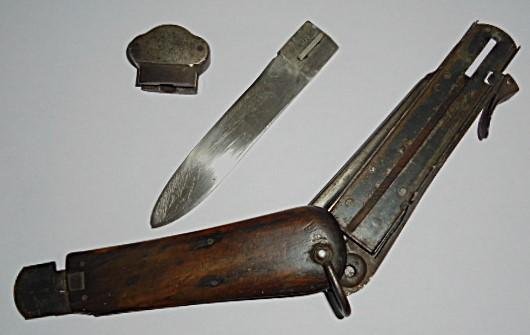 Two WW11 German Gravity Knives S/n 03320 — image 6