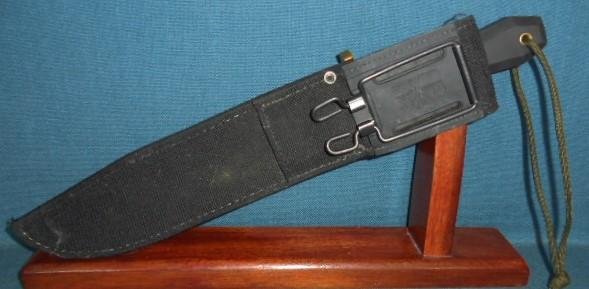 Scarce Gerber Bowie Knife S/n 03352 — image 2