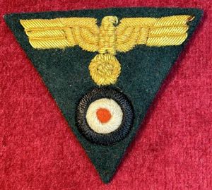 3rd Reich Kriegsmarine Mützenabzeichen für Offizieren der Küstenartillerie