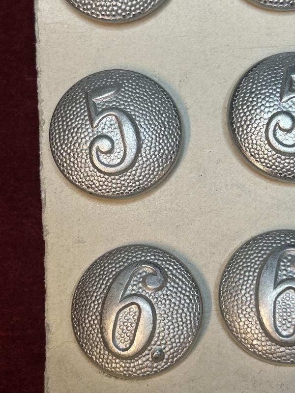 3rd Reich Wehrmacht Knöpfen 8 Stück für die Schulterklappen — image 4
