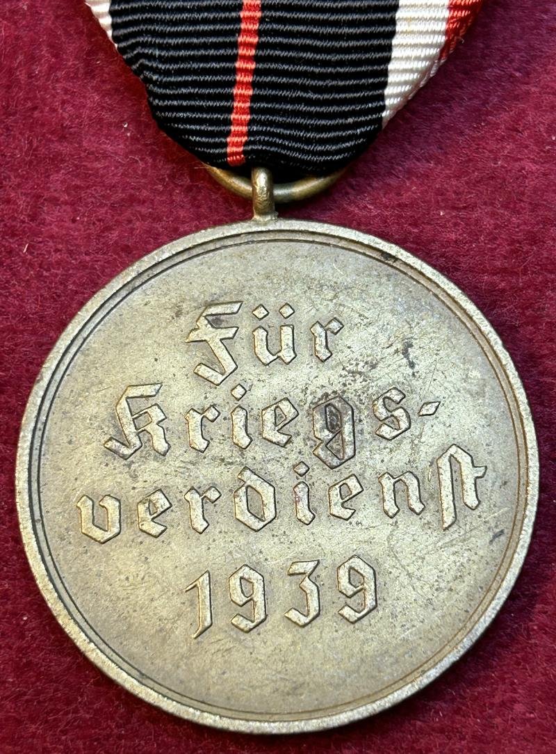 3rd Reich Kriegsverdienstmedaille — image 4