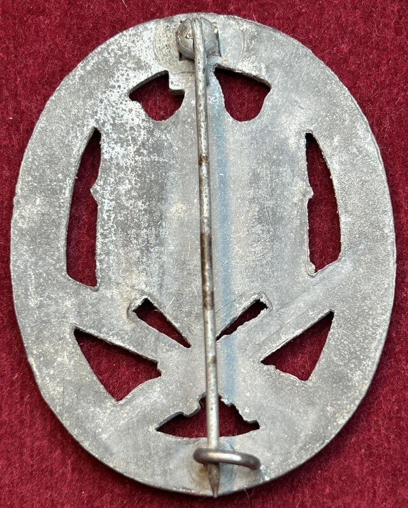 3rd Reich Allgemeines Sturmabzeichen (Rudolf Karneth Type A) — image 2