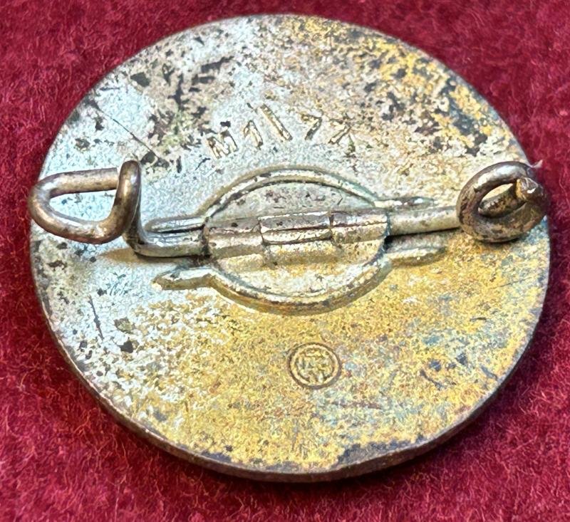 3rd Reich NSDAP Parteiabzeichen (M1/77) — image 4