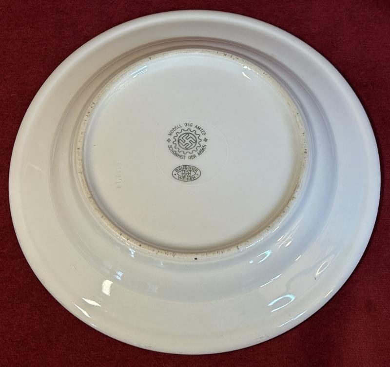 3rd Reich DAF Teller (19cm) — image 2
