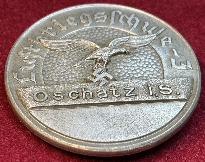 3rd Reich Luftwaffe Ehrenmedaille der Luftkriegsschule 3 — image 2