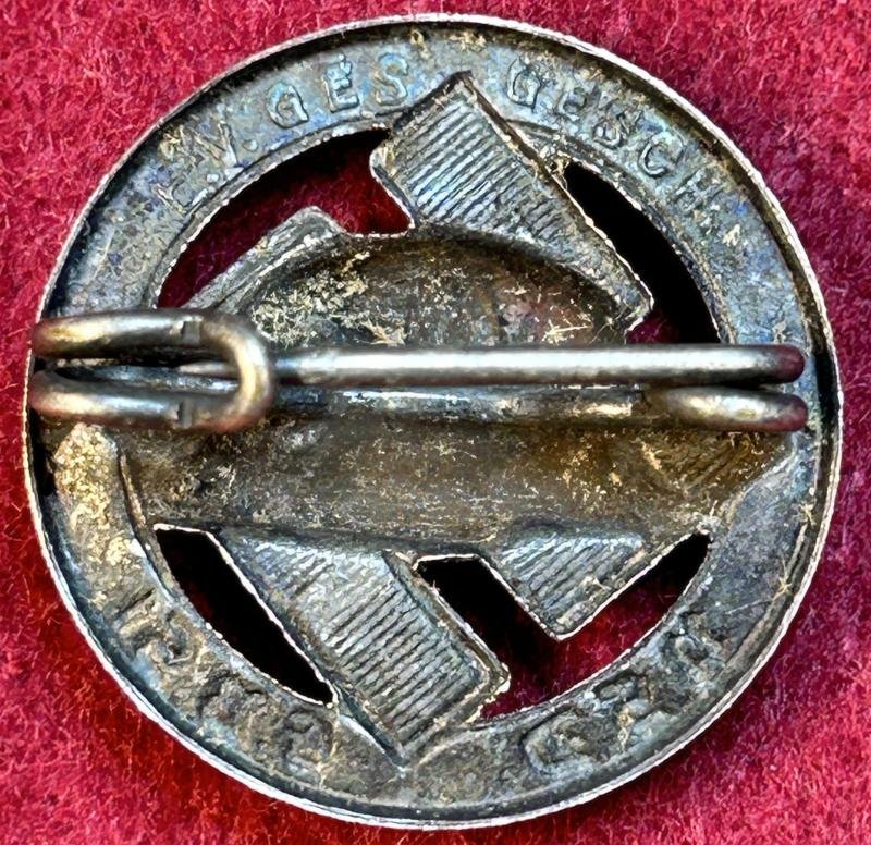 3rd Reich NSDFBSt Mitgliedsabzeichen — image 2
