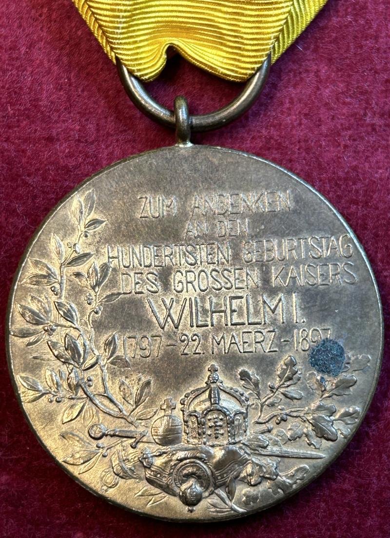 Kaiserreich Zentenarmedaille - Kaiser Wilhelm I — image 4