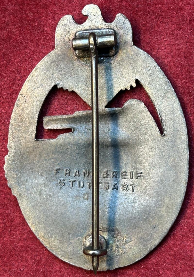 3rd Reich Panzerkampfabzeichen Halbhohl in Bronze (Frank & Reif) — image 2