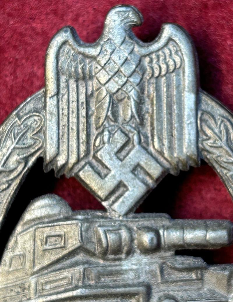 3rd Reich Panzerkampfabzeichen Halbhohl in Bronze (Frank & Reif) — image 5