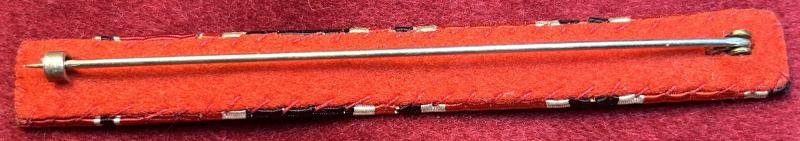 BRD Feldspange 1957 form 4 medaillen mit auflagen — image 2