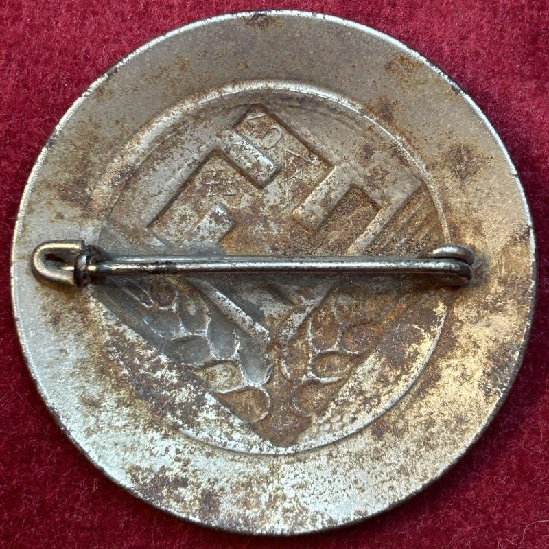 3rd Reich RAD Brosche für Arbeitsmaid (Assmann) — image 2
