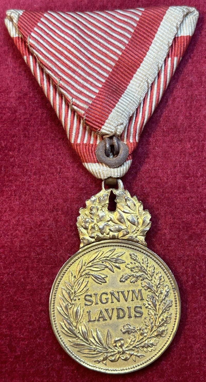 Österreich-Ungarn Militär-Verdienstmedaille in Bronze (Kaiser Karl) — image 2