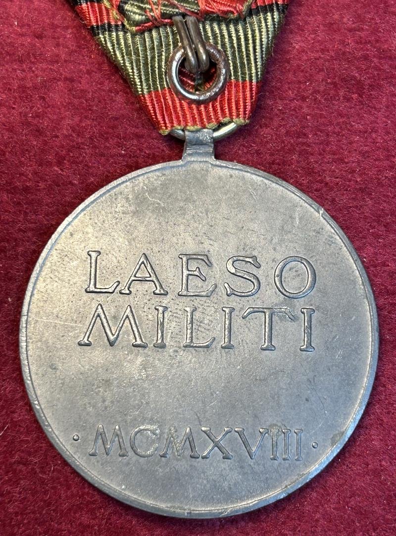 Österreich-Ungarn Verwundetenmedaille (zwei Verwundungen) — image 4