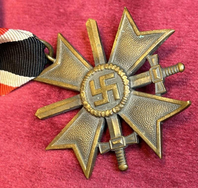 3rd Reich Kriegsverdienstkreuz mit Schwertern 2. Klasse, 1939 — image 5