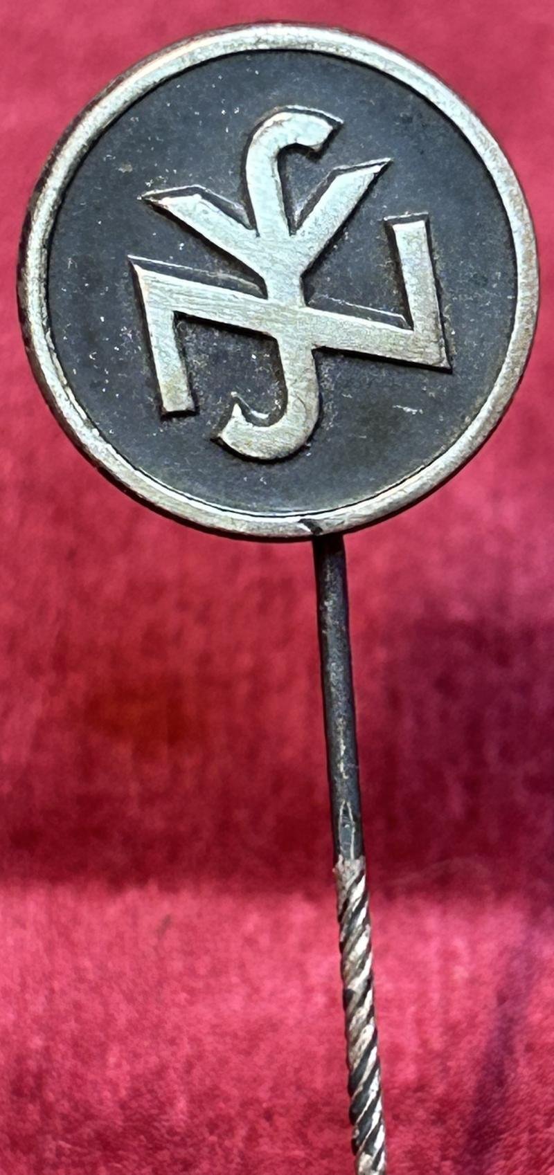 3rd Reich NSV mitgliedsabzeichen — image 2