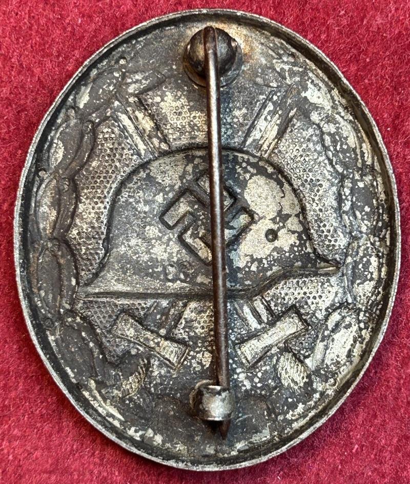 3rd Reich Verwundetenabzeichen 1939 in schwarz (93) — image 2