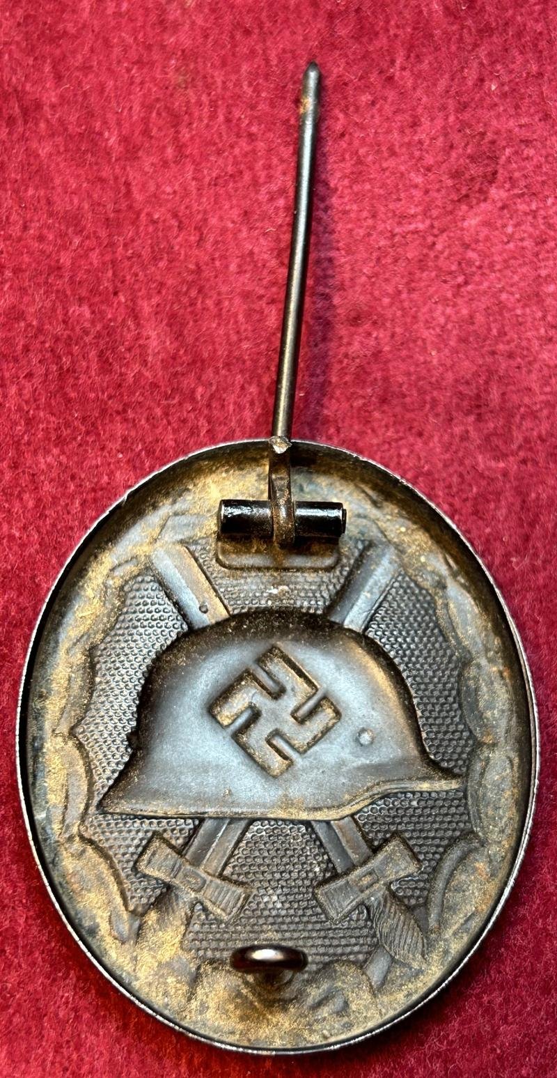 3rd Reich Verwundetenabzeichen 1939 in schwarz — image 5