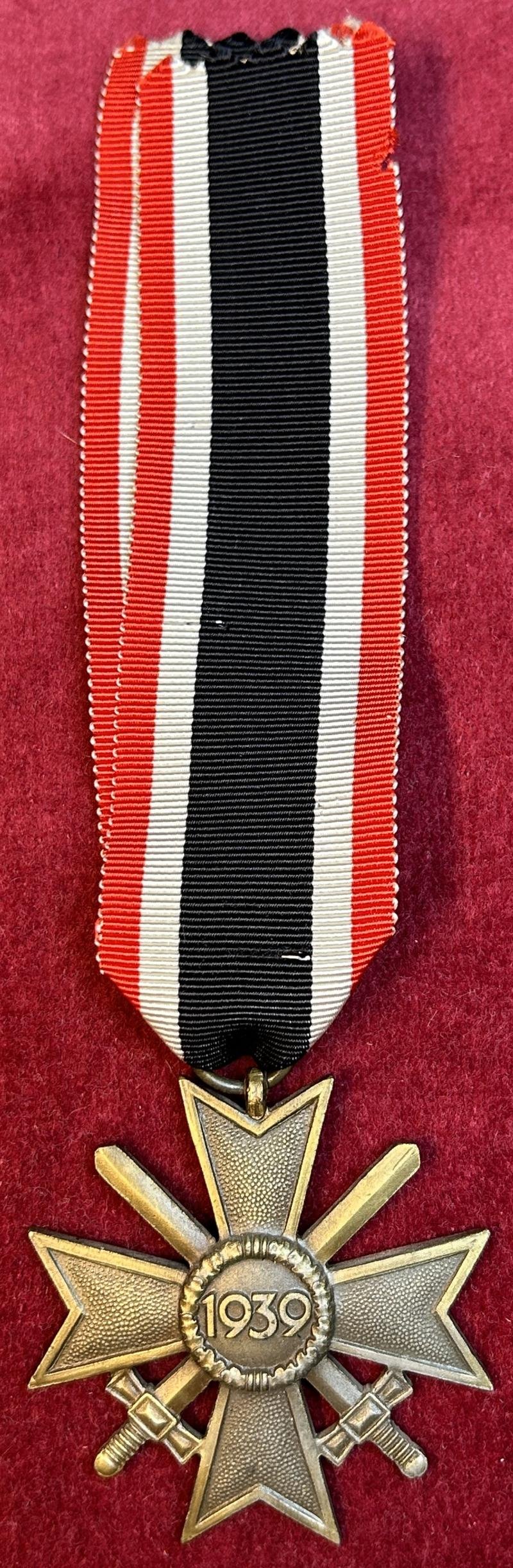 3rd Reich Kriegsverdienstkreuz mit Schwertern 2. Klasse, 1939 — image 2