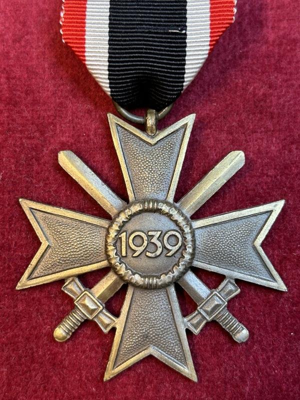 3rd Reich Kriegsverdienstkreuz mit Schwertern 2. Klasse, 1939 — image 4