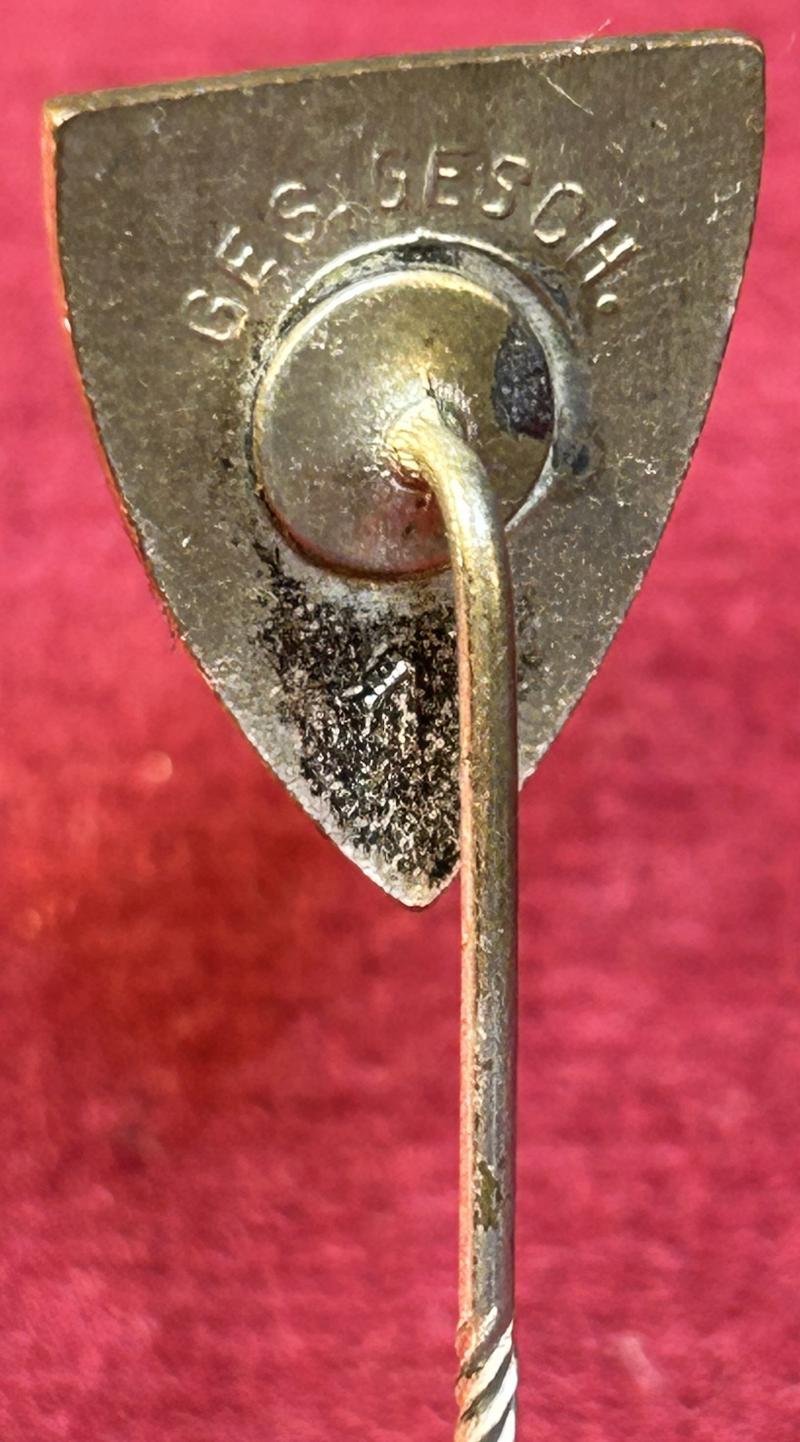 3rd Reich NSRKB mitgliedsabzeichen — image 4