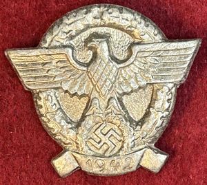 3rd Reich WhW Tag der Polizei 1942 abzeichen