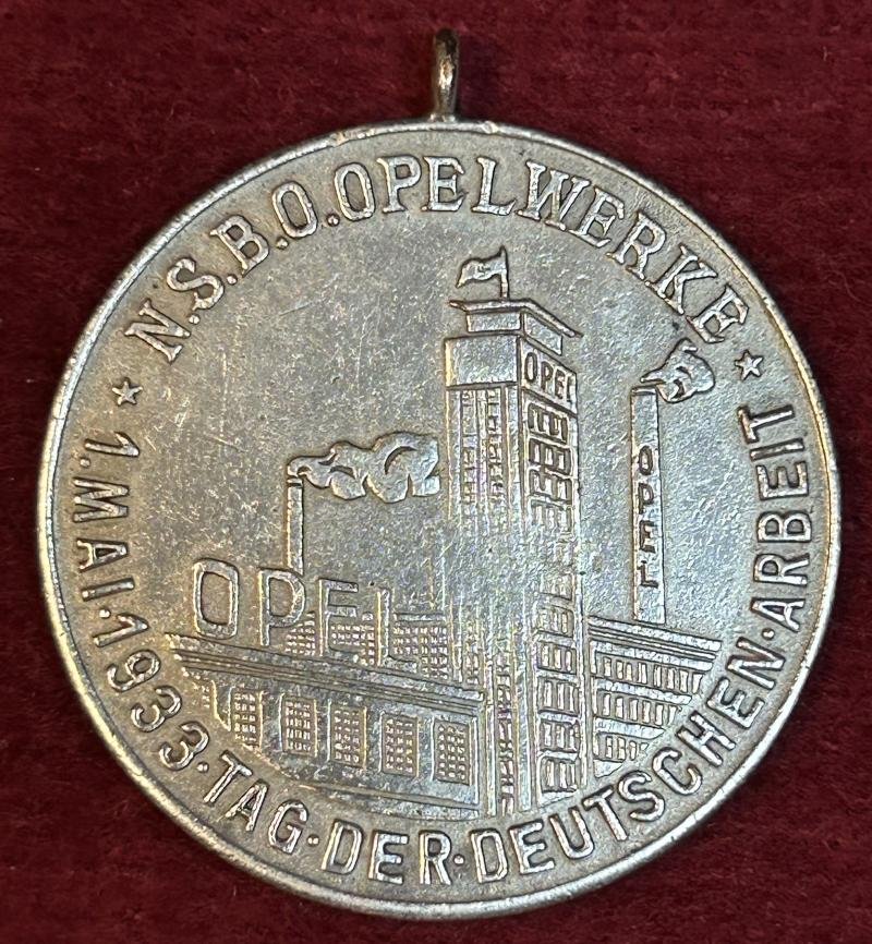 3rd Reich NSBO Gedenkmünze Tag der Arbeit 1933 — image 2