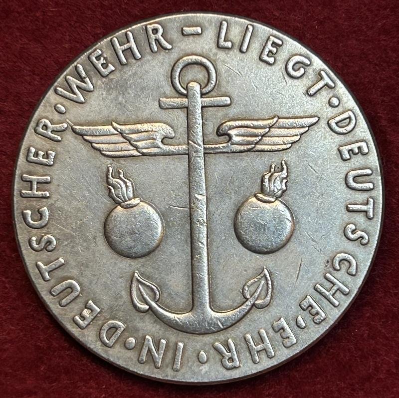 3rd Reich Silbermedaille Wehrwille Wehrpflicht-Einberufung 1935 (Goetz) — image 2