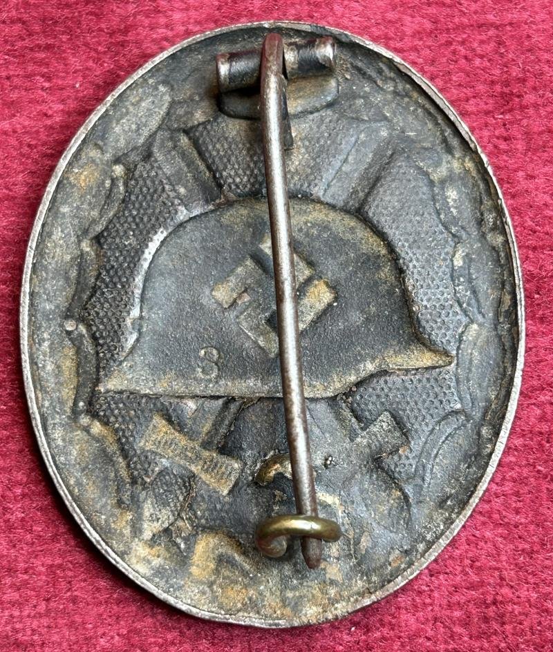 3rd Reich Verwundetenabzeichen 1939 in schwarz (3) — image 2