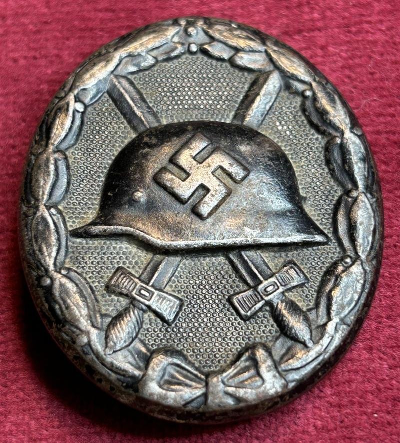 3rd Reich Verwundetenabzeichen 1939 in schwarz (3) — image 3