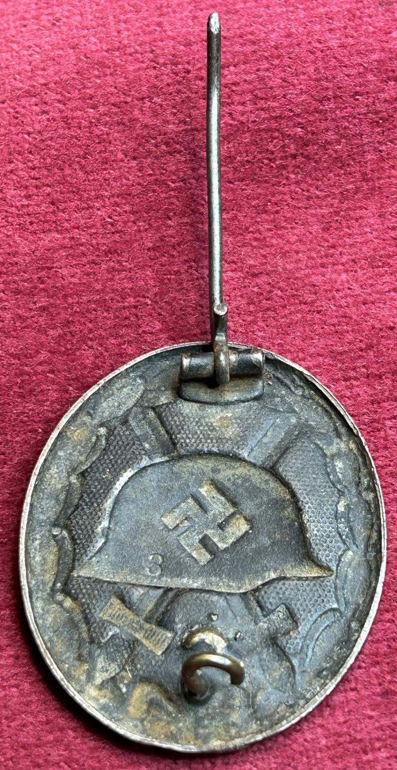 3rd Reich Verwundetenabzeichen 1939 in schwarz (3) — image 5